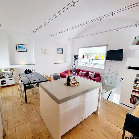 Quirky Seaside Family Cottage Walk To The Waves! Brighton Exterior photo