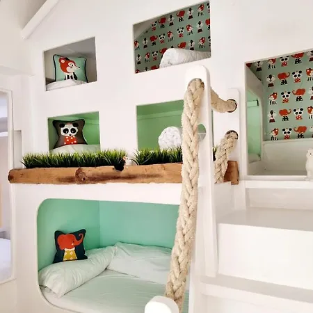 Quirky Seaside Family Cottage Walk To The Waves! Brighton Exterior photo